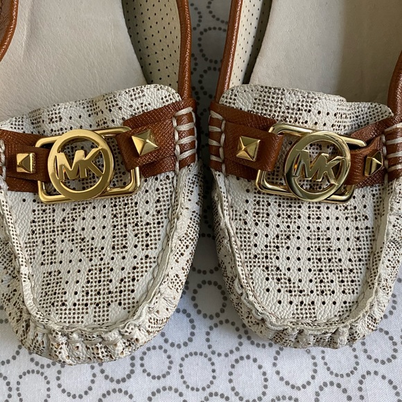 BRAND NEW MICHAEL KORS MOCCASINS 🤩 - Picture 4 of 4